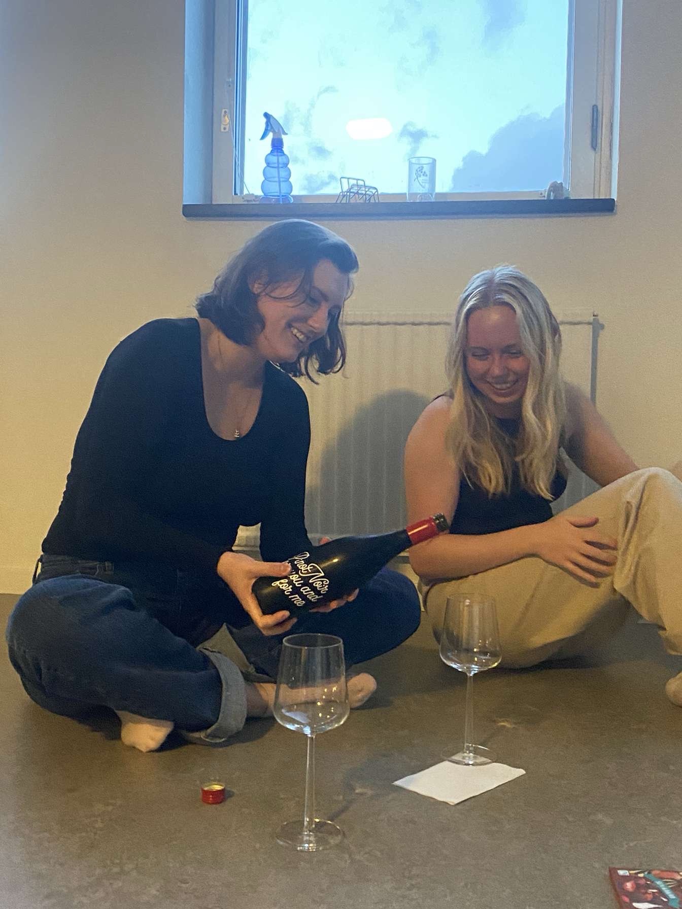 7. Vin på golvet